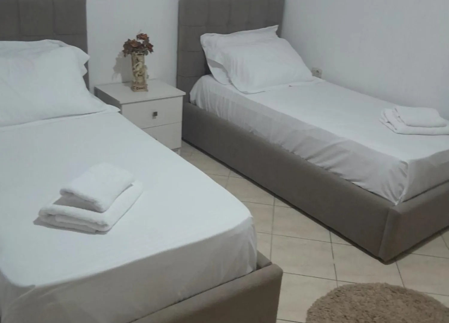 Afd Hotel Vlore Guest house