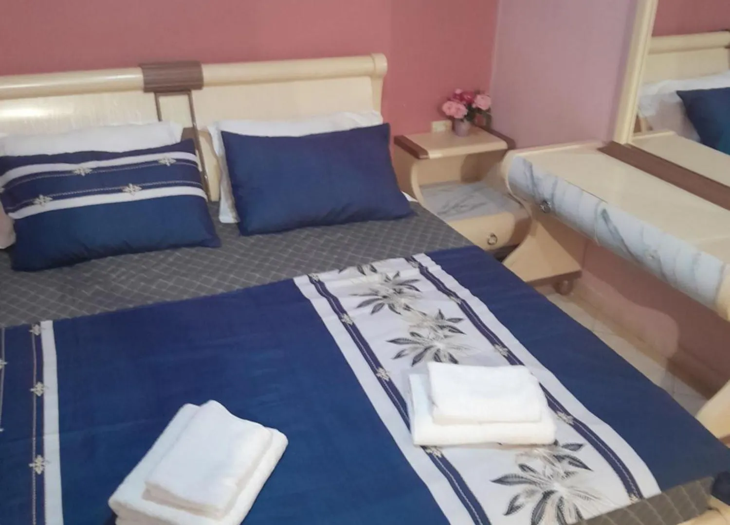 Afd Hotel Vlore 0*,