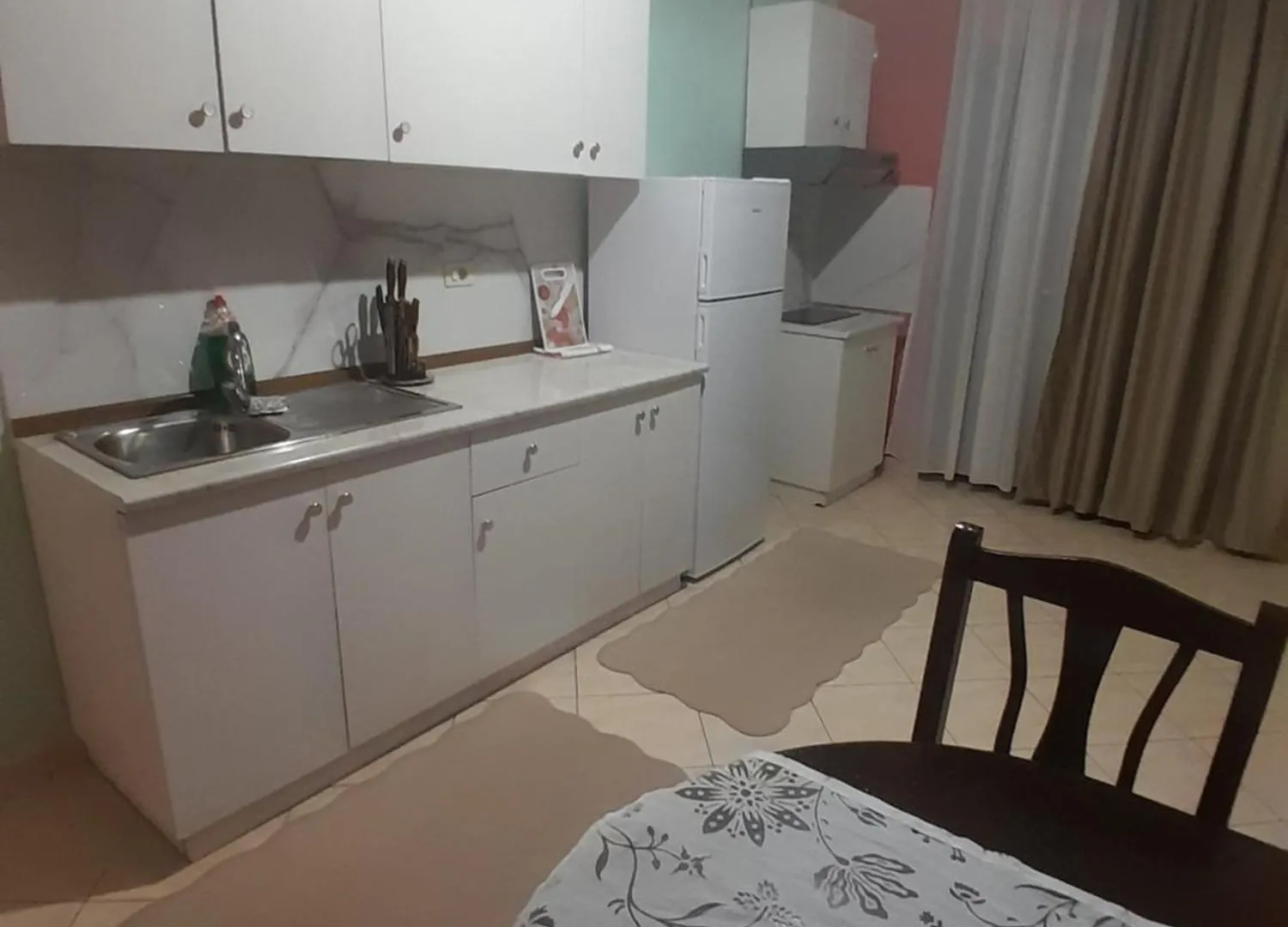 Afd Hotel Vlore Guest house